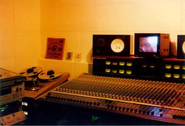 IMAGE OF THE STUDIO